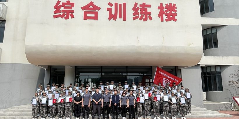 呂校長、黃副校長及梁主任來營見證同學們的結業典禮。